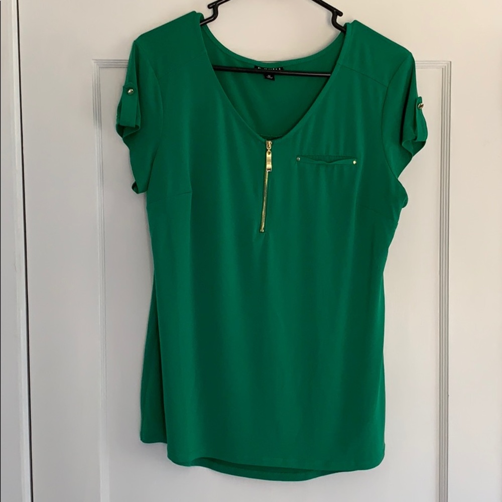 Green Dress Barn Roz & Ali top